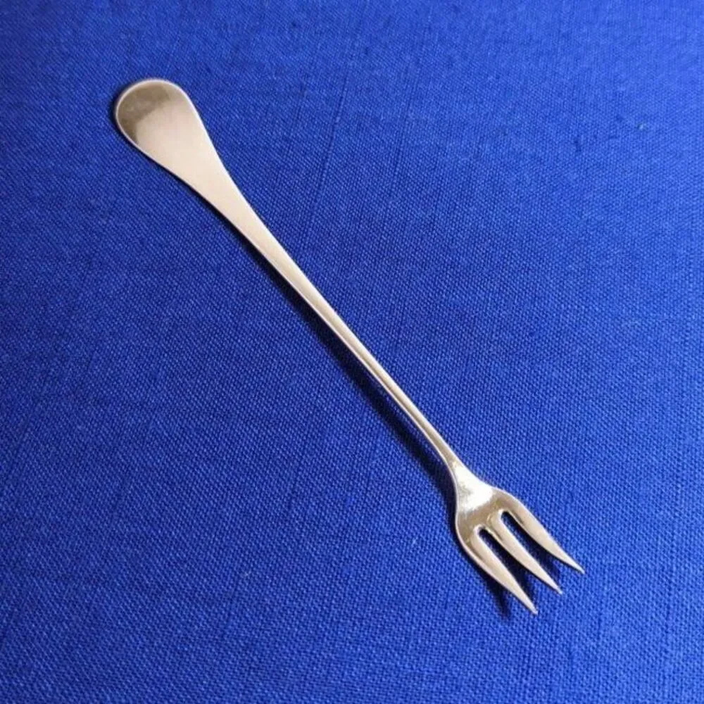 Reed & Barton cocktail fork silver plated 5.75 inch